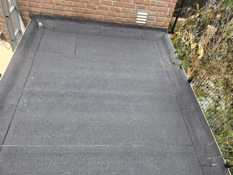 Bitumen dakbedekking in Valkenswaard door Dakdekker Specialist Valkenswaard
